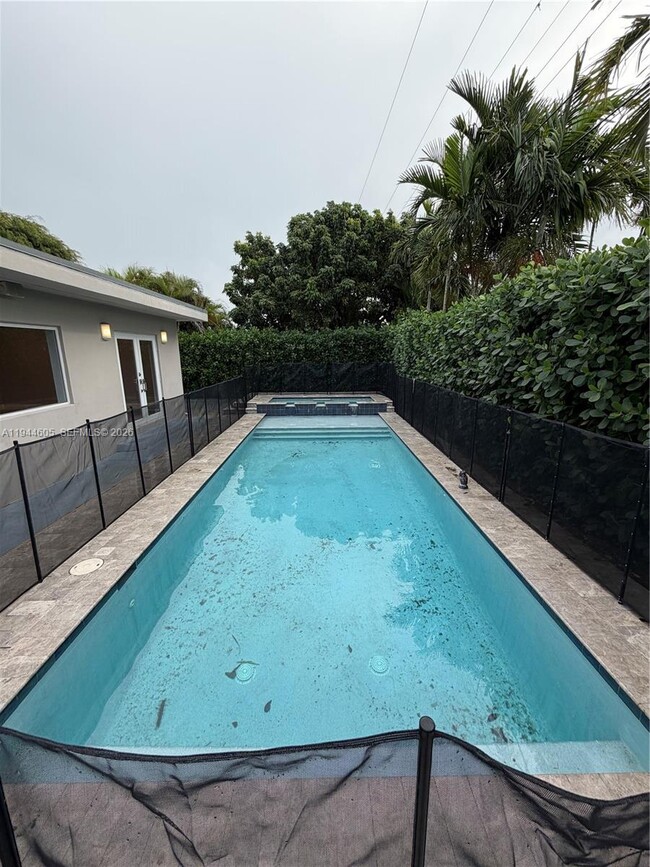 Foto del edificio - 10330 SW 51st St