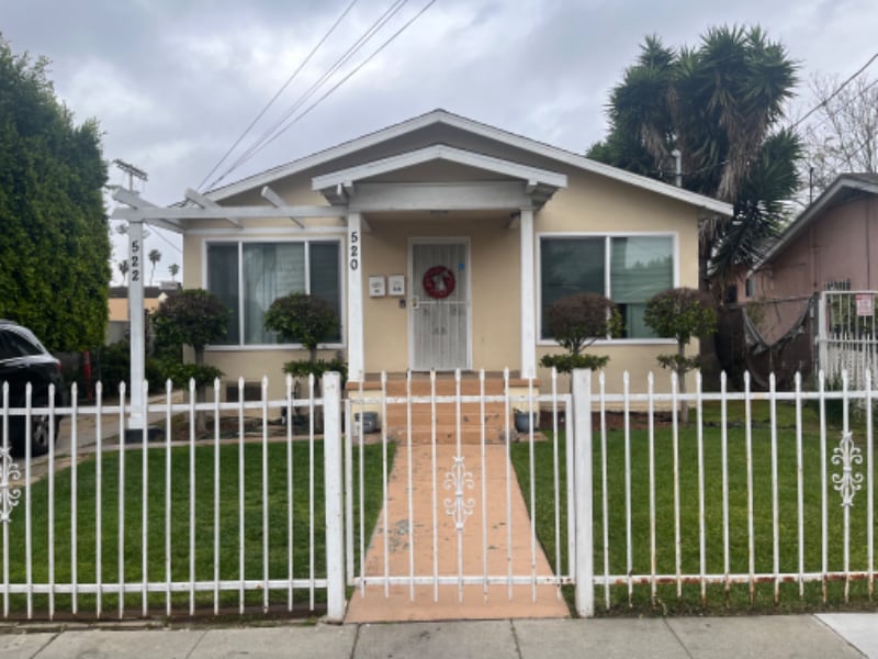 Photo - 520 W 91st St (Los Angeles, CA)