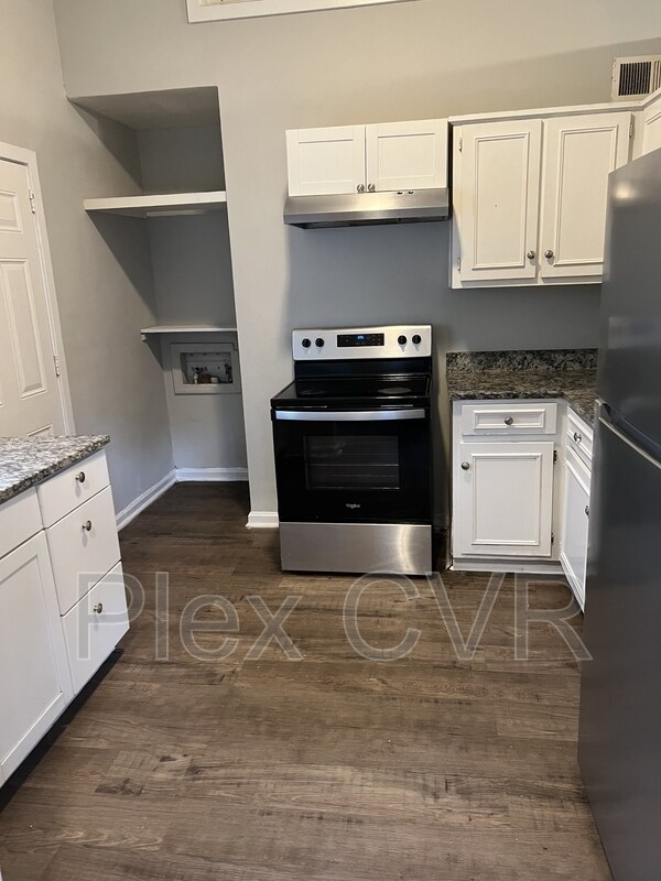 Foto del edificio - 855 Goodson Dr