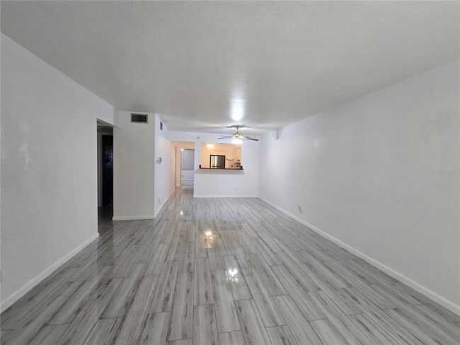 Building Photo - 211 Pasadena Ave N