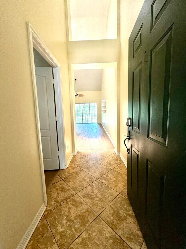 Foto del edificio - 1667 SW Harbour Isles Cir