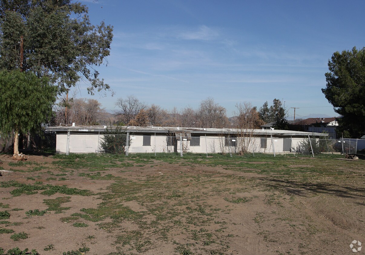 17480 Grand Ave, Lake Elsinore, CA 92530 Apartments in Lake Elsinore