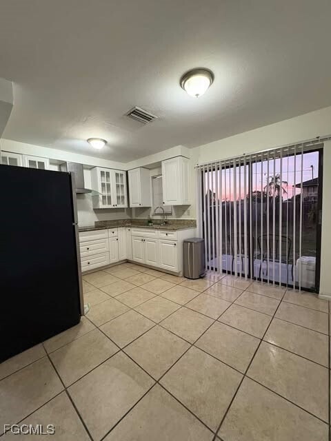 Foto del edificio - 18645 Holly Rd