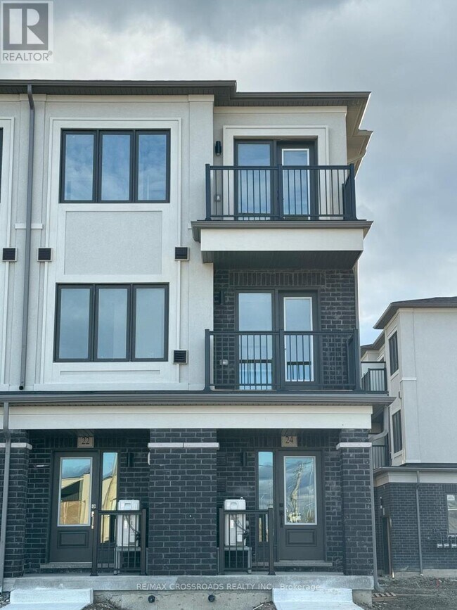 Building Photo - 22 Matawin Ln