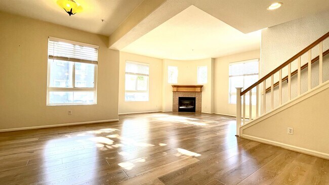 Building Photo - 503 Marble Arch Ave