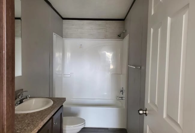 Foto del edificio - 6619 N Hampshire Dr