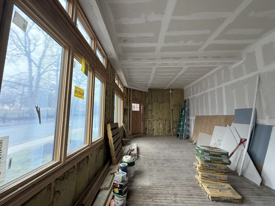 Building Photo - 166 Ward St