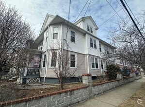 Building Photo - 143 Sumter St