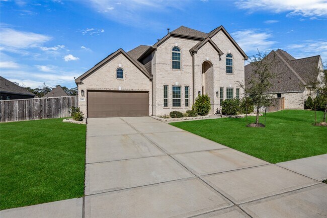 Building Photo - 23563 Red Juniper Ln