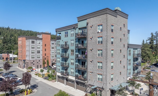 Building Photo - Charming Studio for Rent: Enjoy the Added Bonus of an Onsite Storage Closet!