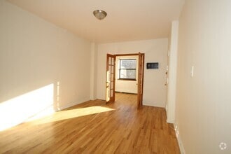 Building Photo - 4 W 130th St