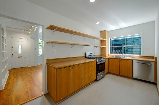 Foto del edificio - 722 Wisconsin St