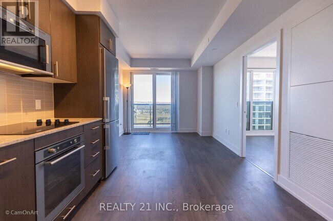 Photo du bâtiment - 2550 Simcoe St N