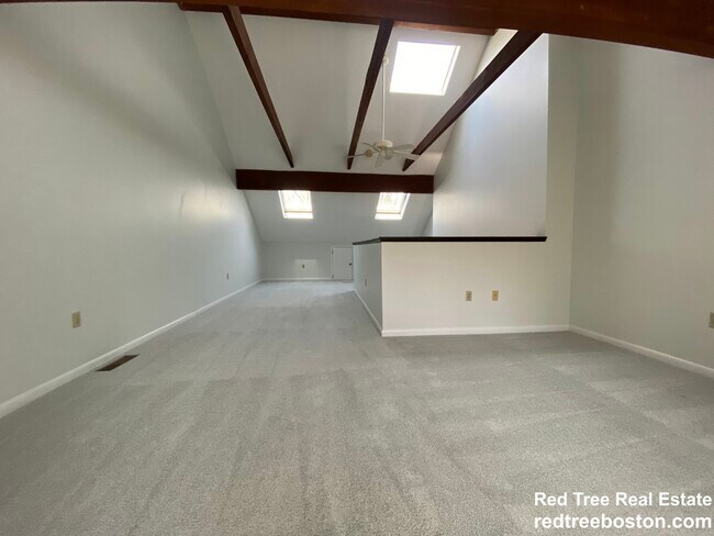 Foto del edificio - 1402 Lagrange St