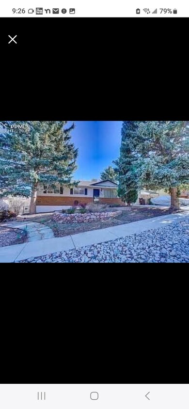 Foto principal - 805 Paradise Ln