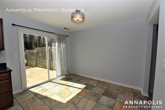 Building Photo - 345 elderwood court