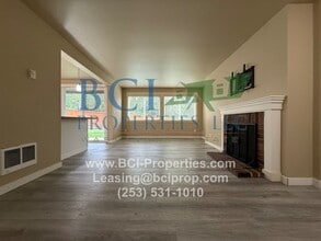 Building Photo - 5822 N 35th St