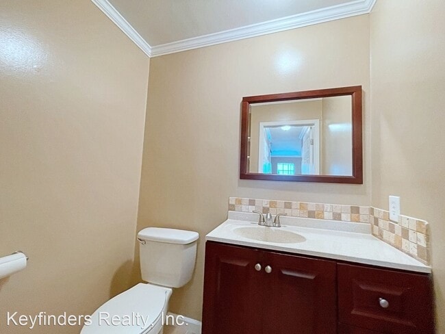 Building Photo - 2 br, 1.5 bath House - 4363 Rue De Belle M...