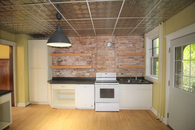 Cocina - 2032 Jefferson St