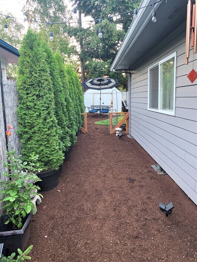 Foto del edificio - Great Three Bedroom in South Salem