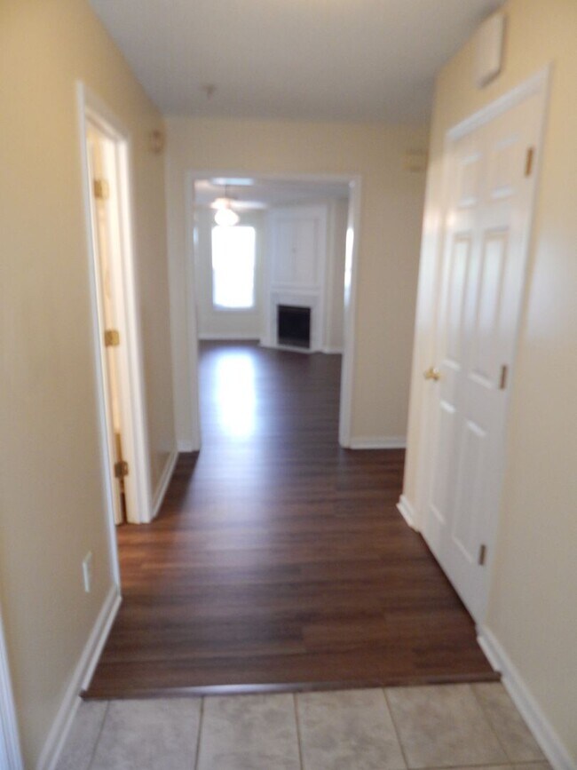 Foto del edificio - 2 bedroom 2 bath condo in Cape Cottages, Community Pool, Dog Park, Basketball Court,