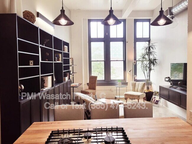 Foto del edificio - 163 W 200 S