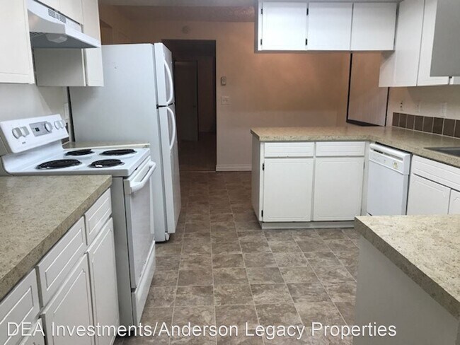Building Photo - 4 br, 1.5 bath House - 13310 NE 39th Street