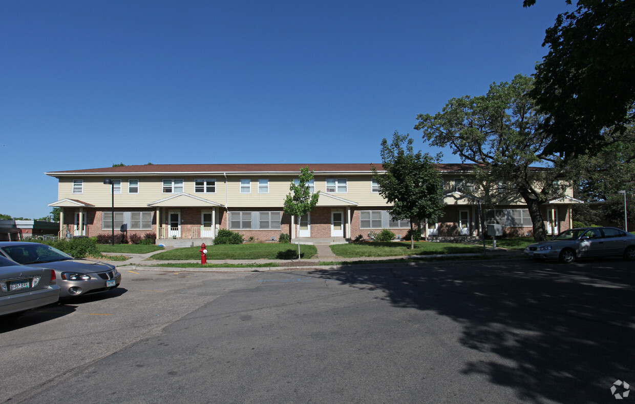 Building Photo - 96 Saint Marys Ave