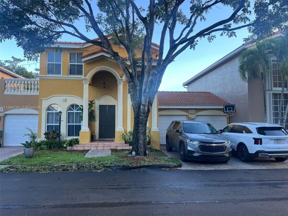 Foto principal - 10866 NW 51st Ln