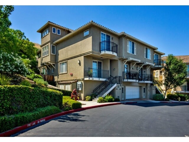 Primary Photo - 2661 Villa Cortona Way