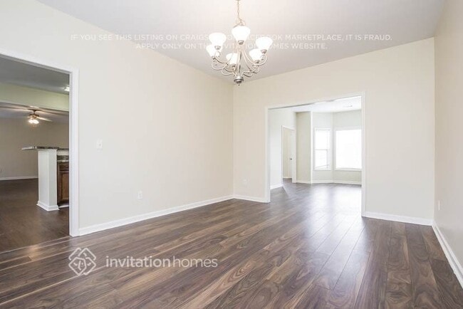 Building Photo - 372 Kyles Cir