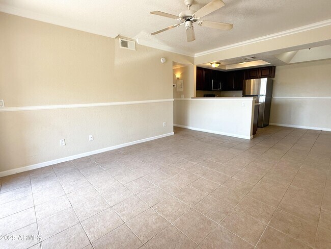 Building Photo - 1720 E Thunderbird Rd