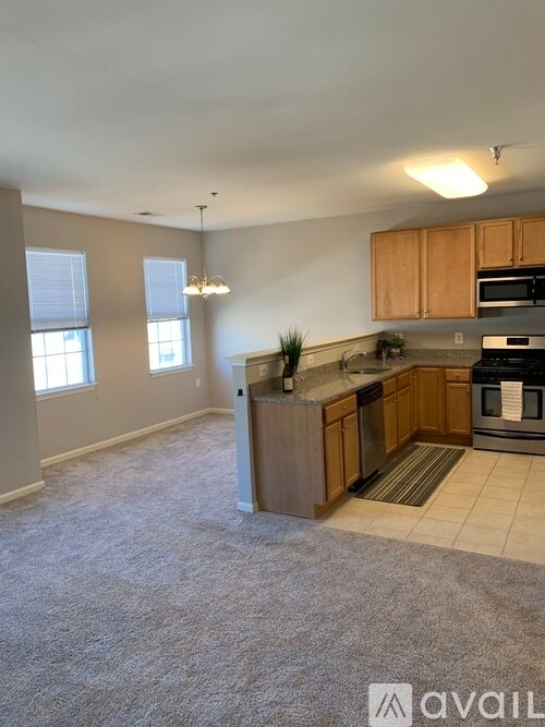 Building Photo - 93 Conover Terrace