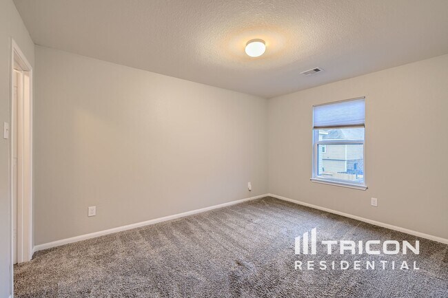 Building Photo - 20831 Fair Walnut Way