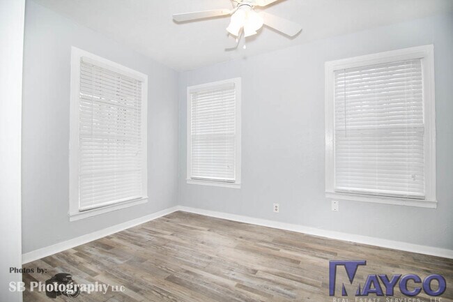 Foto del edificio - 3 bedroom 1.5 Bath house newly remodeled!