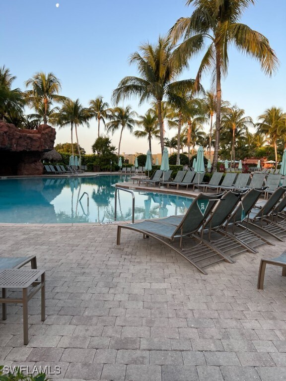 Foto del edificio - 6605 Castlelawn Pl