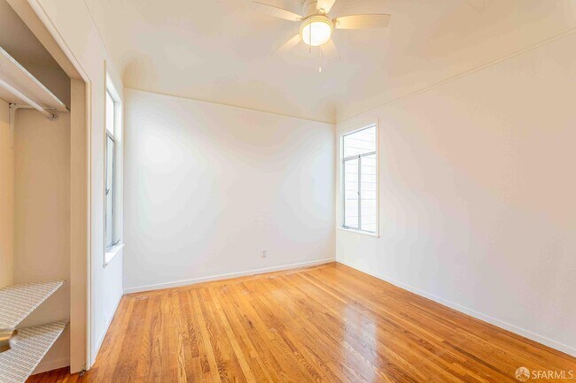 Foto del edificio - 1668 Dolores St