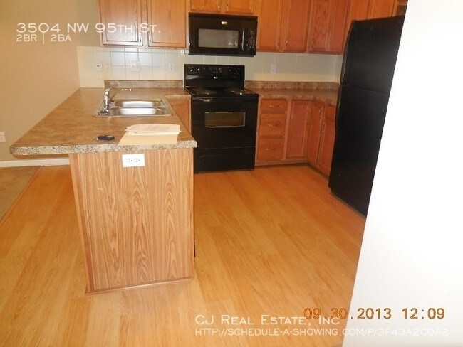 Foto del edificio - 3504 NW 95th St