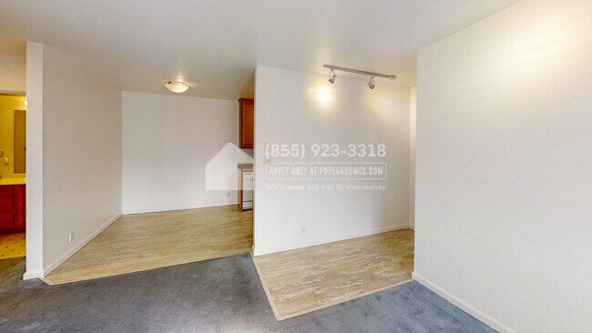 Building Photo - 1475 Marchbanks Dr