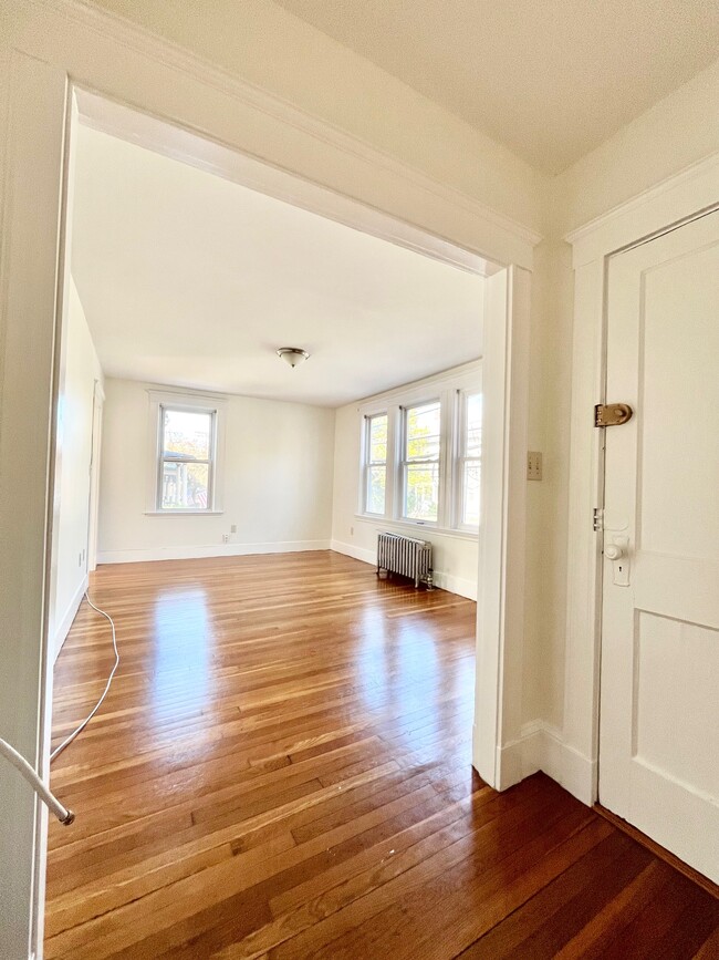 Building Photo - 23 Allston St