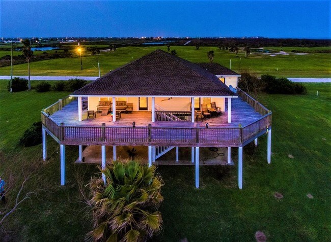 Foto del edificio - 909 Rancho Caribe Dr