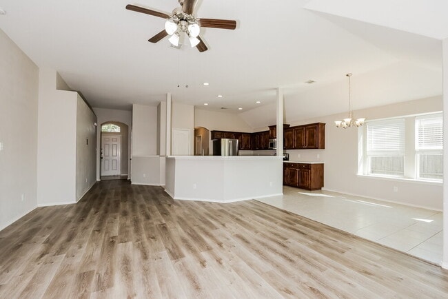 Foto del edificio - 2504 Wakecrest Dr