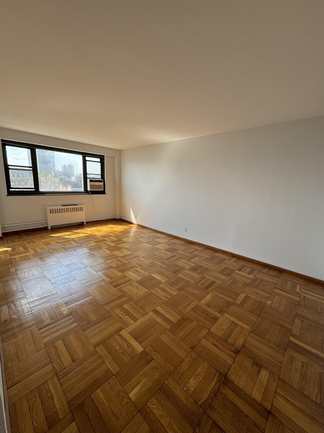 Building Photo - 6515 JFK Blvd E
