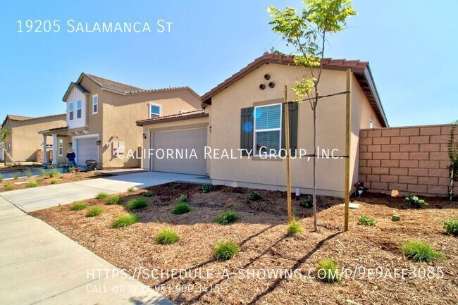 Building Photo - 19205 Salamanca St
