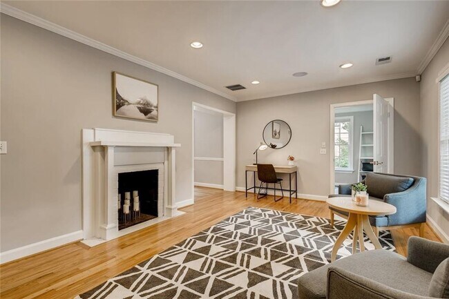 Foto del edificio - 3182 Clairwood Terrace