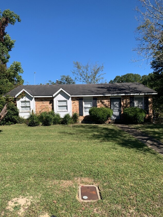 Primary Photo - 361 Bitford Way