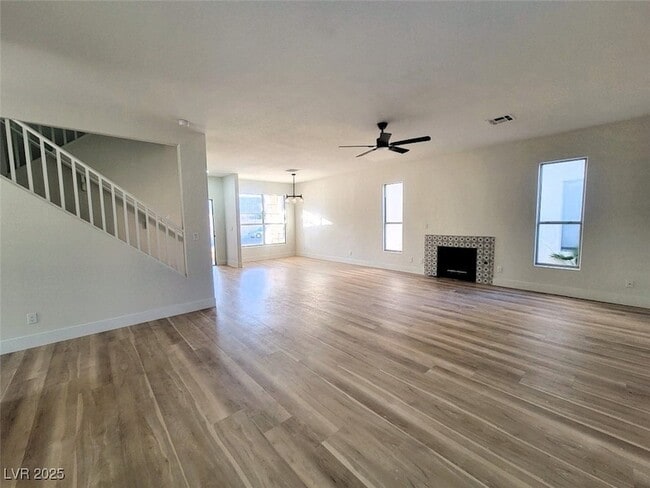 Foto del edificio - 5924 Taj Mahal Dr