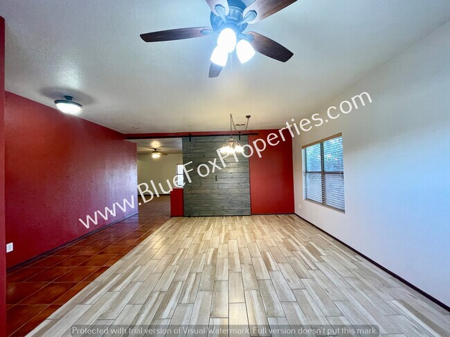 Building Photo - 5565 W Cortaro Crossing Dr