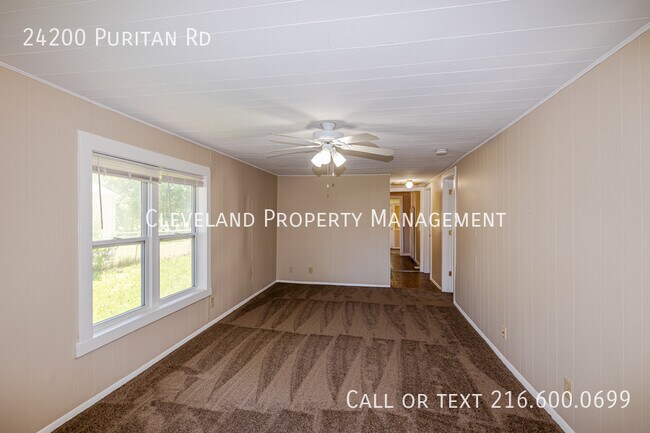 Foto del edificio - 24200 Puritan Ave