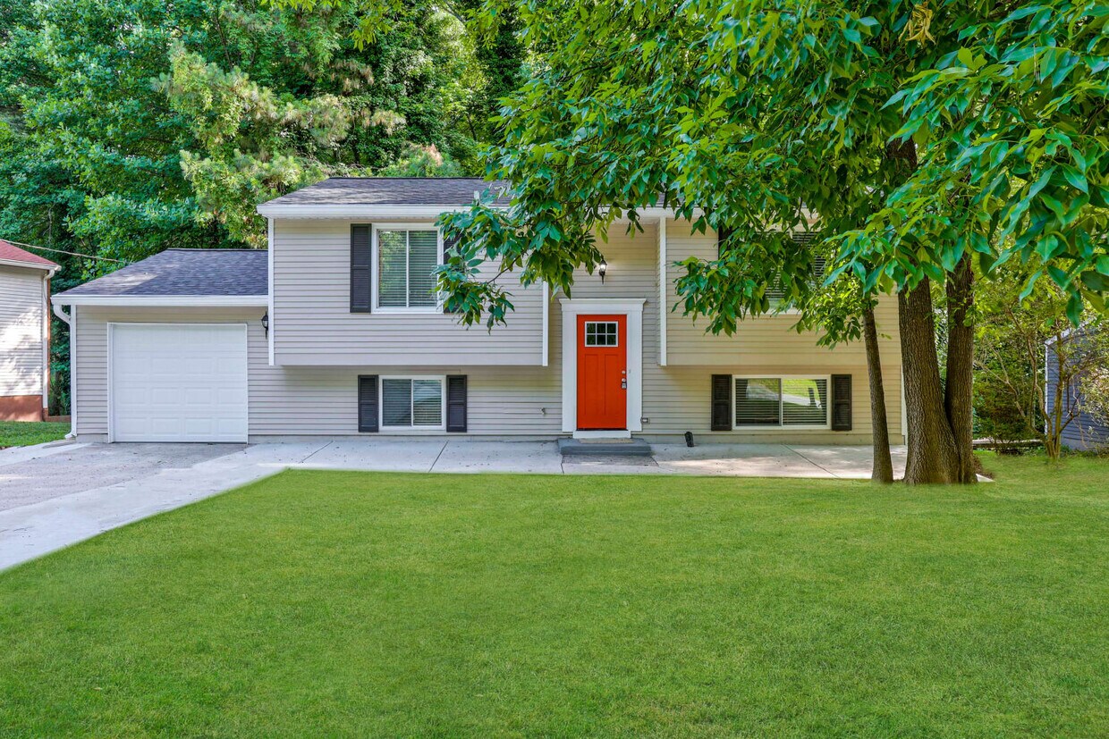 Primary Photo - 346 Engle Dr